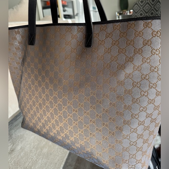 Gucci metallic monogram XL shopper tote - Picture 8 of 16